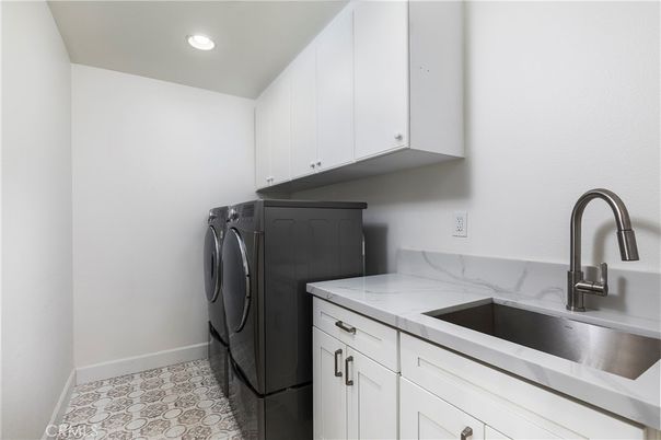 Interior, Recessed Lighting, Washer