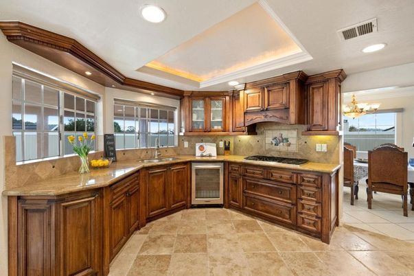 Chandelier, Interior, Kitchen, Recessed Lighting, Stainless Steel Appliances
