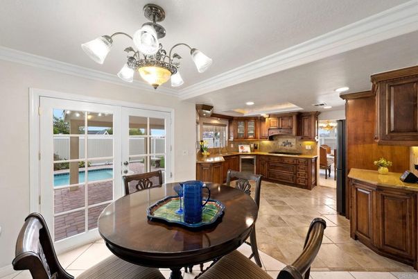 Dining room, Interior, Kitchen, Stainless Steel Appliances