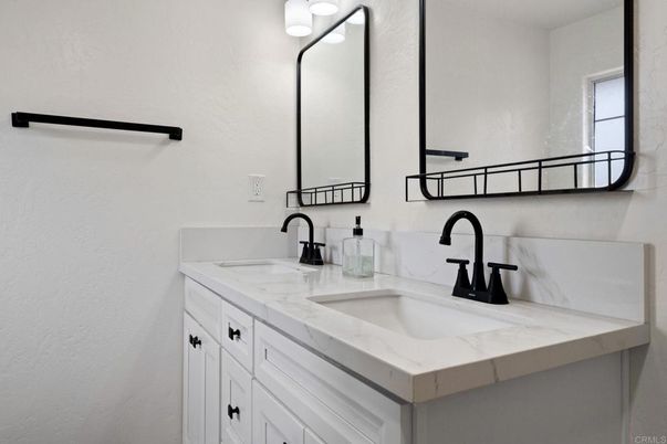 Bathroom, Dual Sink Vanities, Interior