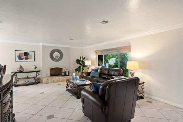 Fireplace, Interior, Living room