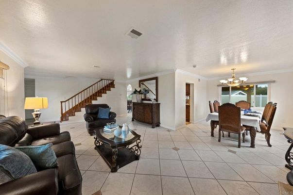 Chandelier, Dining room, Interior, Living room
