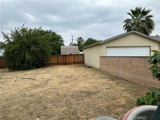 Backyard, Detached Garage, Exterior