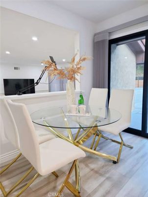Dining room, Interior, Recessed Lighting, Wood Texture Flooring