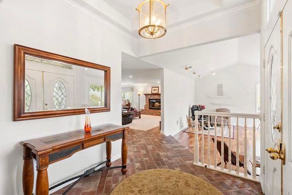 Fireplace, Interior, Recessed Lighting