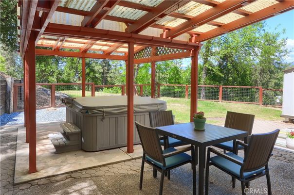 Exterior, Hot Tub