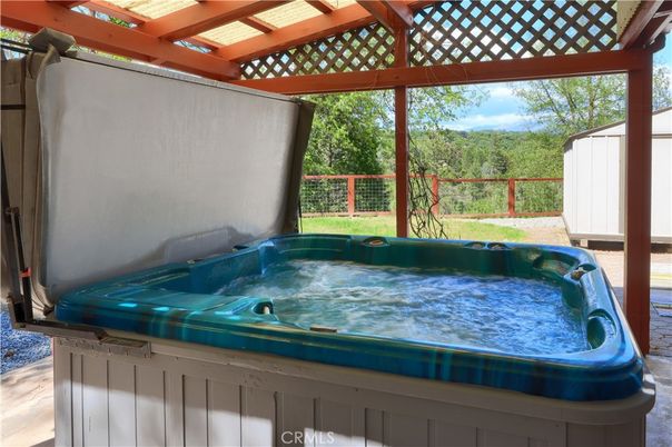 Exterior, Hot Tub