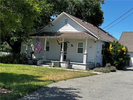 Exterior, Facade, Cape Cod