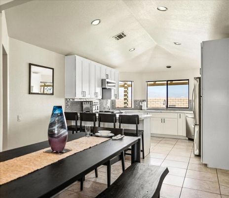 Dining room, Interior, Kitchen, Recessed Lighting, Stainless Steel Appliances