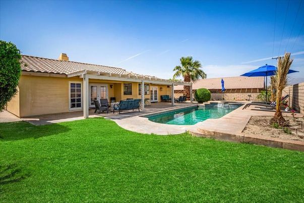 Backyard, Exterior, Pool