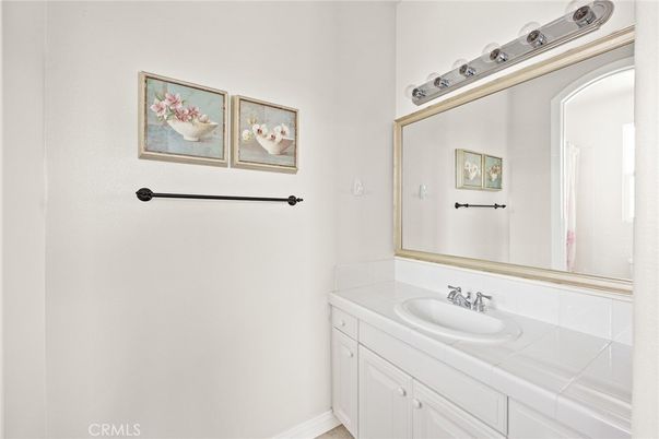 Bathroom, Interior, Tile Countertops