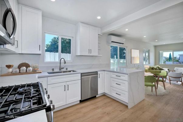 Dining room, Interior, Kitchen, Recessed Lighting, Stainless Steel Appliances, Wood Texture Flooring