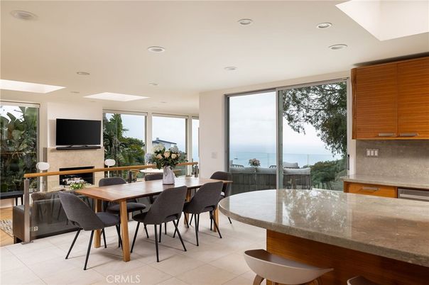 Dining room, Interior, Kitchen, Recessed Lighting, Water