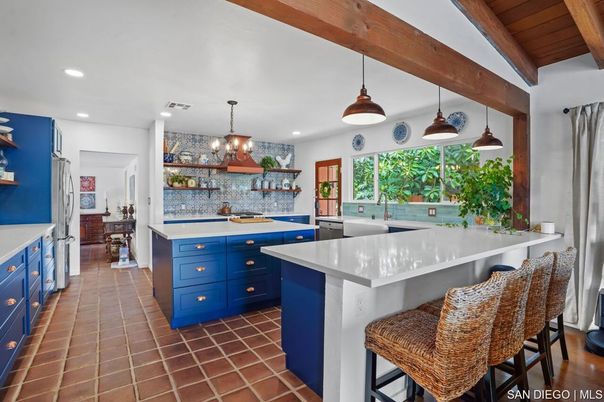 Interior, Kitchen, Pendant Lights, Recessed Lighting, Wooden Beams