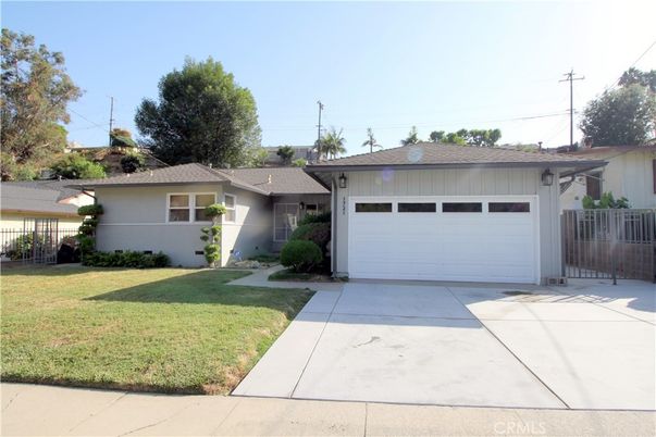 Attached, Backyard, Exterior, Facade, Ranch