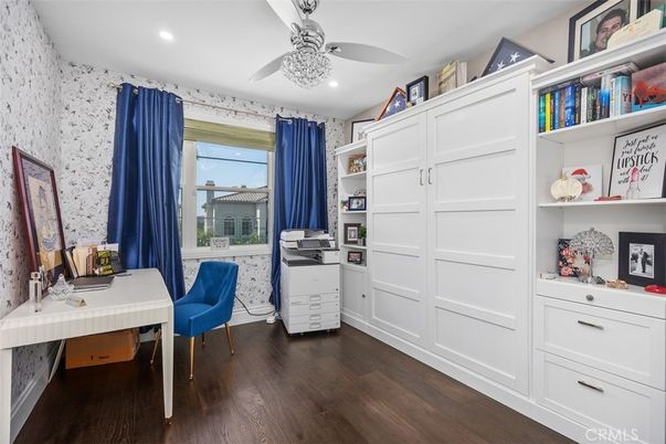 Home Office, Interior, Recessed Lighting, Wood Texture Flooring