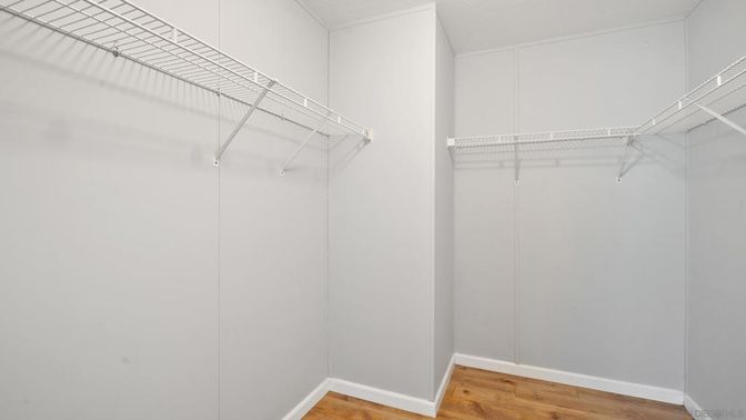 Interior, Walk-in Closets, Wood Texture Flooring
