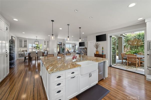 Dining room, Interior, Kitchen, Pendant Lights, Recessed Lighting, Wood Texture Flooring