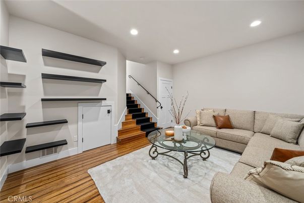 Interior, Living room, Recessed Lighting, Wood Texture Flooring