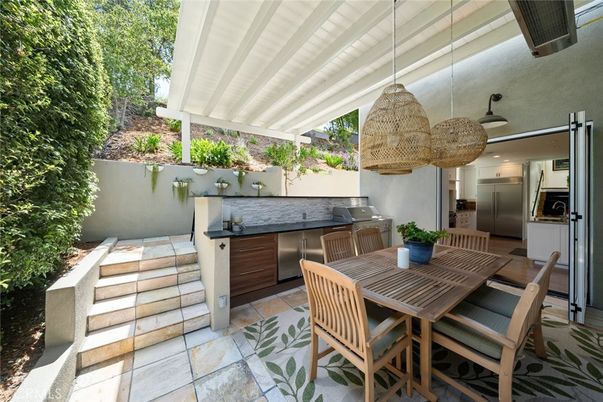 Exterior, Hot Tub