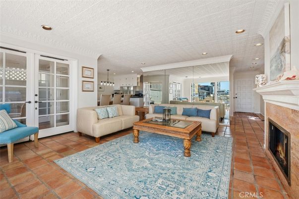 Fireplace, Interior, Kitchen, Living room, Pendant Lights, Recessed Lighting