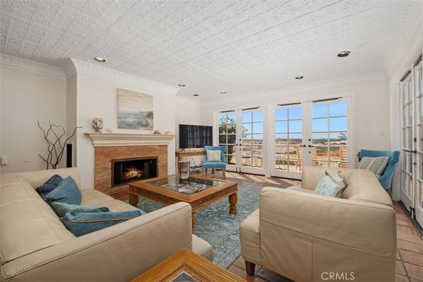 Fireplace, Interior, Living room, Recessed Lighting
