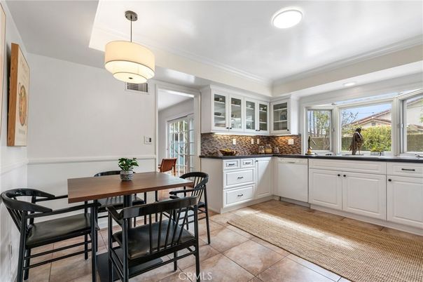 Dining room, Interior, Kitchen, Pendant Lights, Recessed Lighting