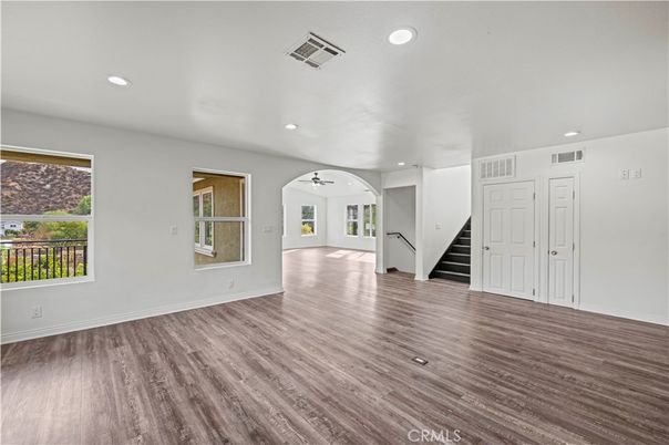 Empty room, Interior, Recessed Lighting, Wood Texture Flooring
