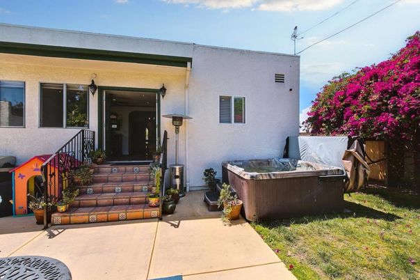 Exterior, Hot Tub