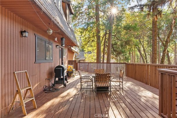 Exterior, Wood Texture Flooring