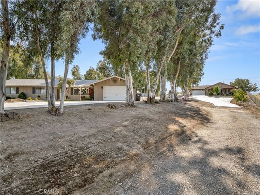 Backyard, Detached Garage, Exterior