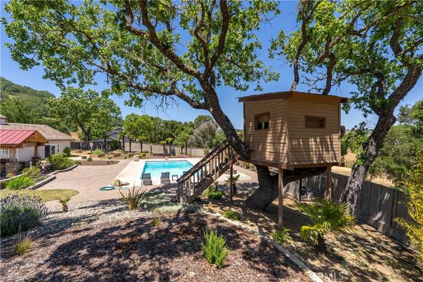 Backyard, Exterior, Pool