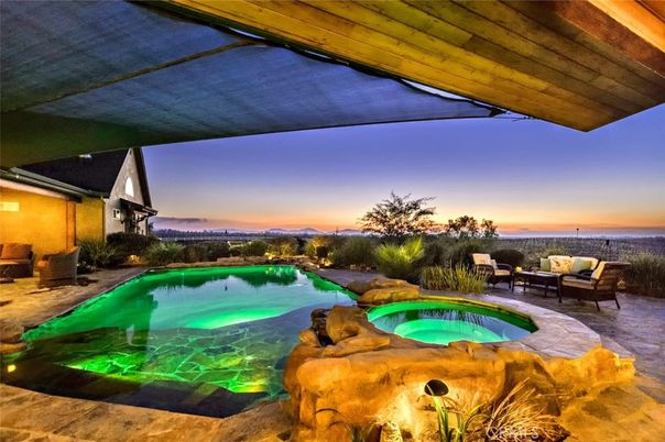 Exterior, Pool, Water