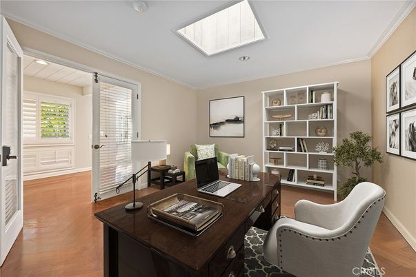 Home Office, Interior, Recessed Lighting, Wood Texture Flooring