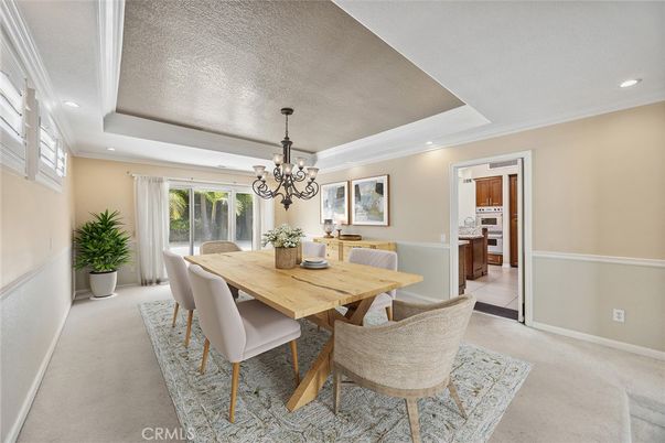 Chandelier, Dining room, Interior, Recessed Lighting