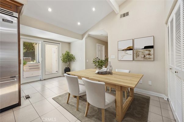 Dining room, Interior, Recessed Lighting