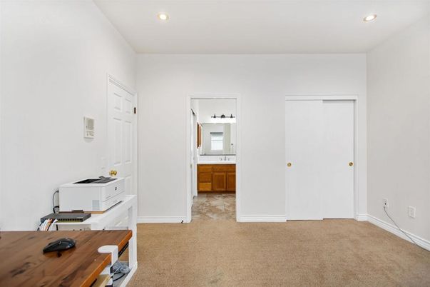 Bathroom, Home Office, Interior, Recessed Lighting