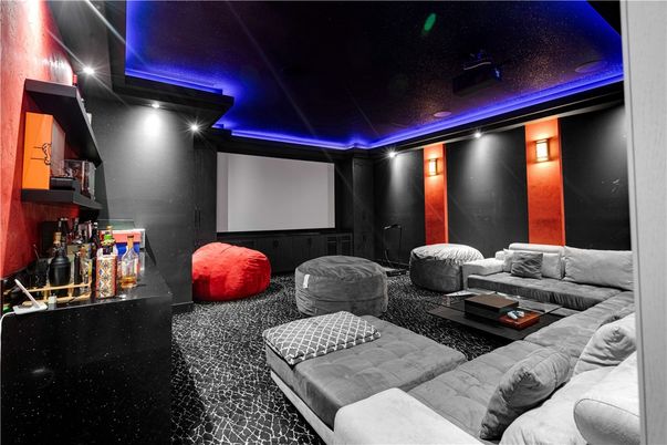 Interior, Projection Screen, Recessed Lighting, Theatre Room