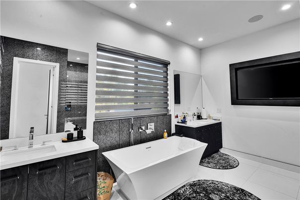Bathroom, Dual Sink Vanities, Free Standing Baths, Interior, Recessed Lighting