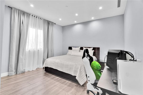 Bedroom, Home Office, Interior, Recessed Lighting, Wood Texture Flooring