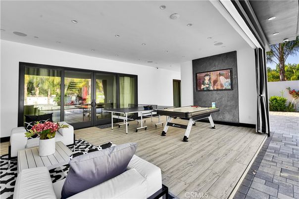 Billiard Table, Game Room, Interior, Recessed Lighting