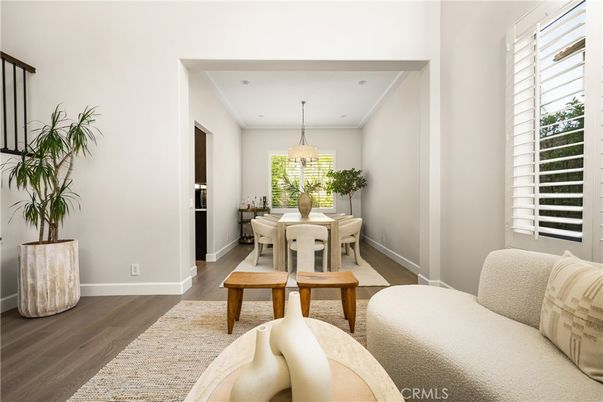 Chandelier, Dining room, Interior, Pendant Lights, Recessed Lighting, Wood Texture Flooring