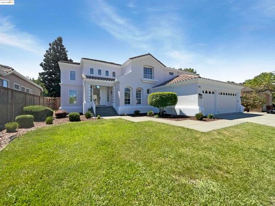Attached, Backyard, Exterior, Facade, Mediterranean