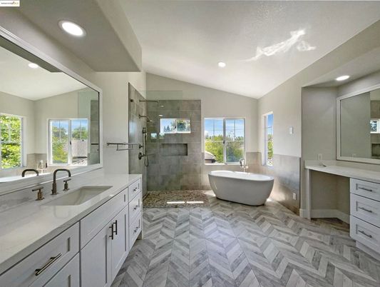Bathroom, Dual Sink Vanities, Free Standing Baths, Glass Shower, Interior, Recessed Lighting