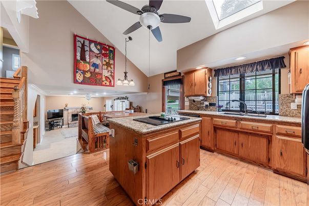Dining room, Interior, Kitchen, Pendant Lights, Recessed Lighting, Wood Texture Flooring