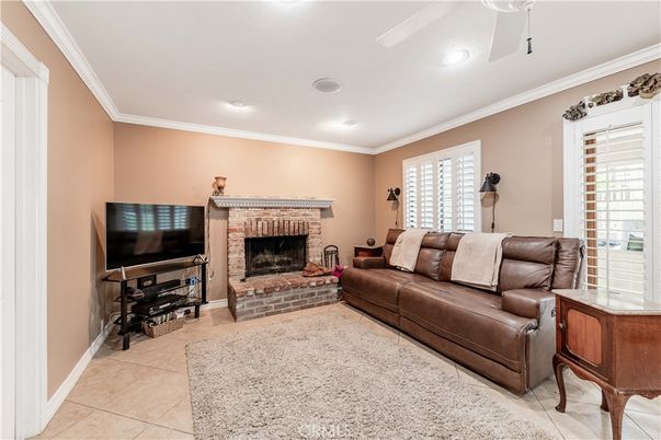 Fireplace, Interior, Living room, Recessed Lighting