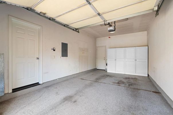 Garage, Interior