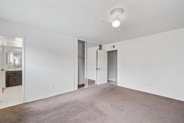 Empty room, Interior, Kitchen