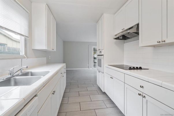 Interior, Kitchen, Tile Countertops