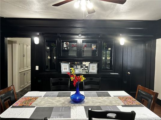 Dining room, Interior
